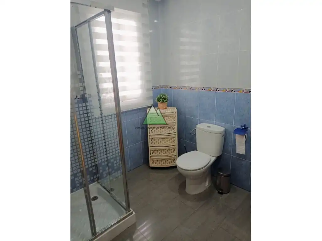 Bathroom of Houses for sale in Alfarnate, Málaga