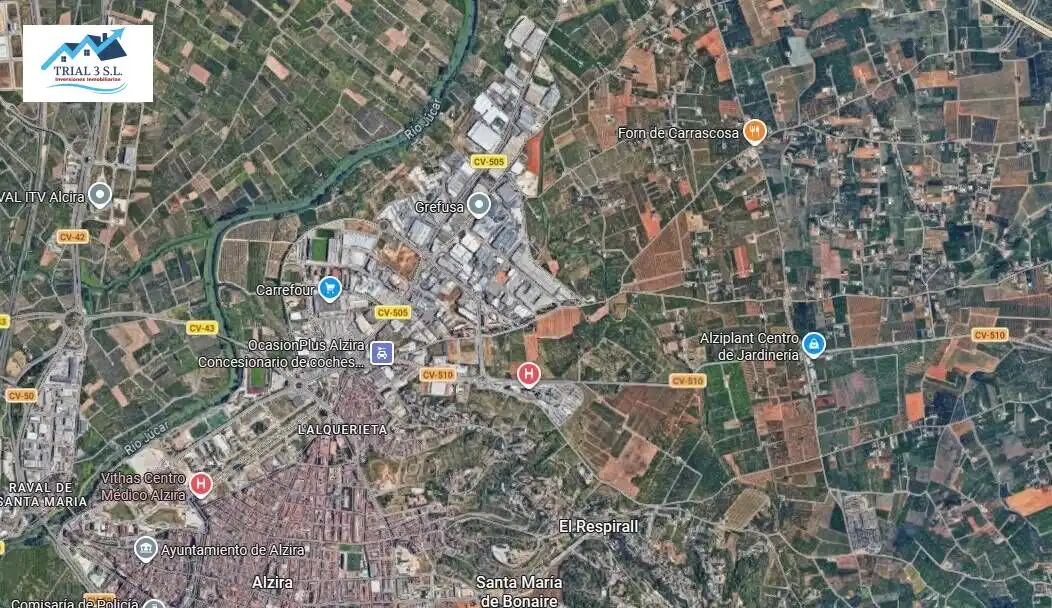 Vista exterior de Nau industrial en venda en Alzira