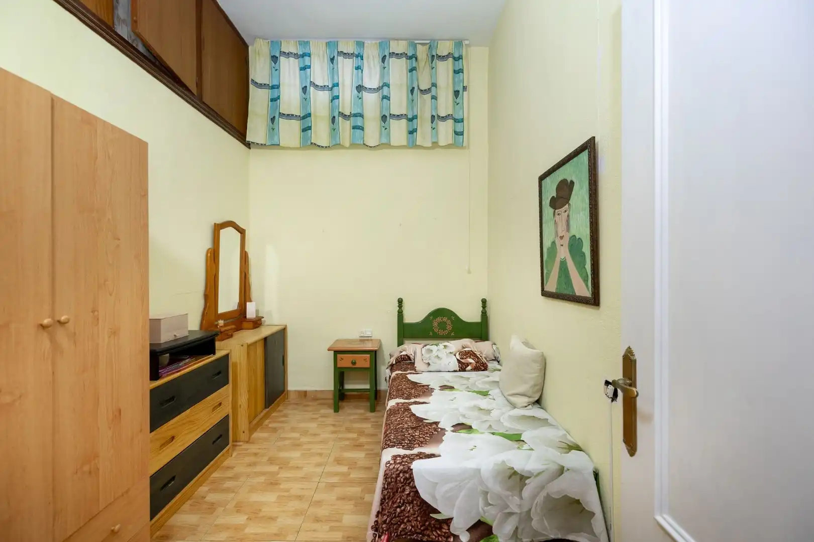Habitación de Casa adosada en venta en Motril con Aire acondicionado, Calefacción y Terraza