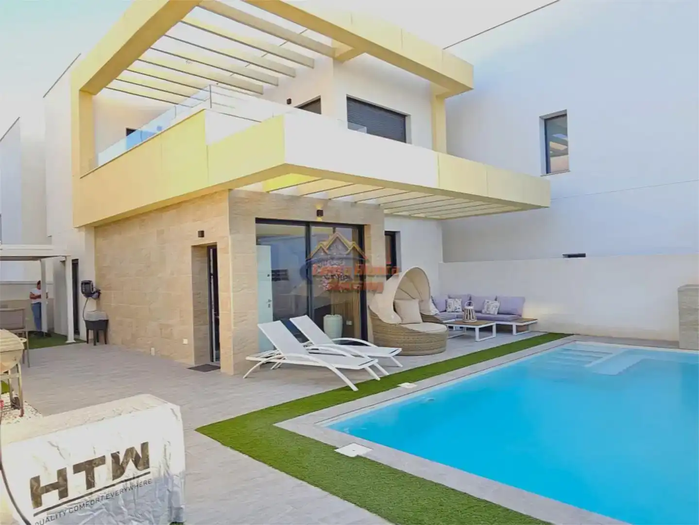 Piscina de Casa o xalet en venda en Los Montesinos amb Aire condicionat, Piscina i Balcó