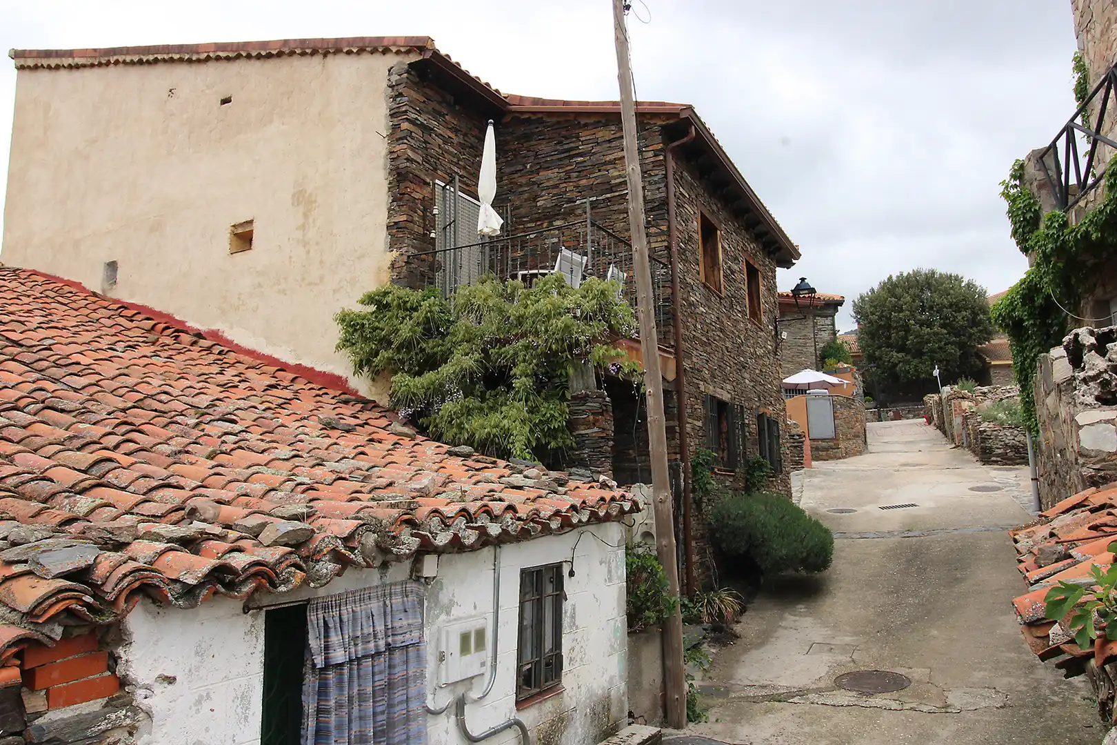 Vista exterior de Casa adosada en venta en El Atazar con Calefacción, Terraza y Trastero