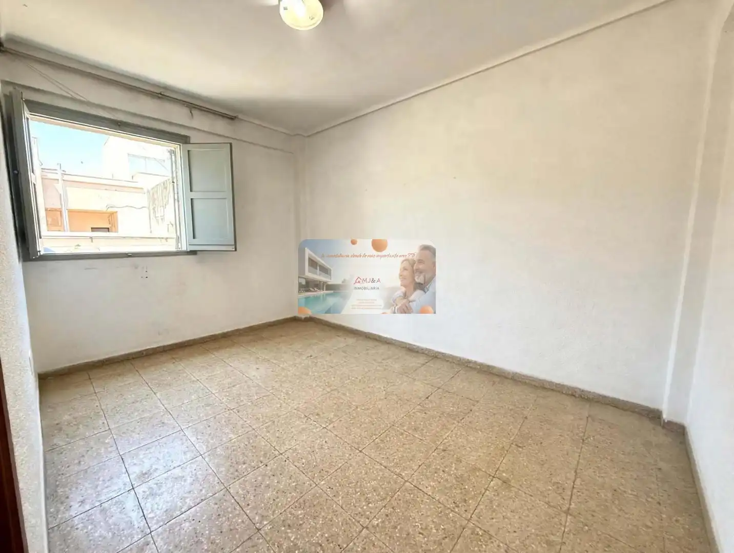 Bedroom of Flat for sale in Castellón de la Plana / Castelló de la Plana  with Terrace, Storage room and Balcony