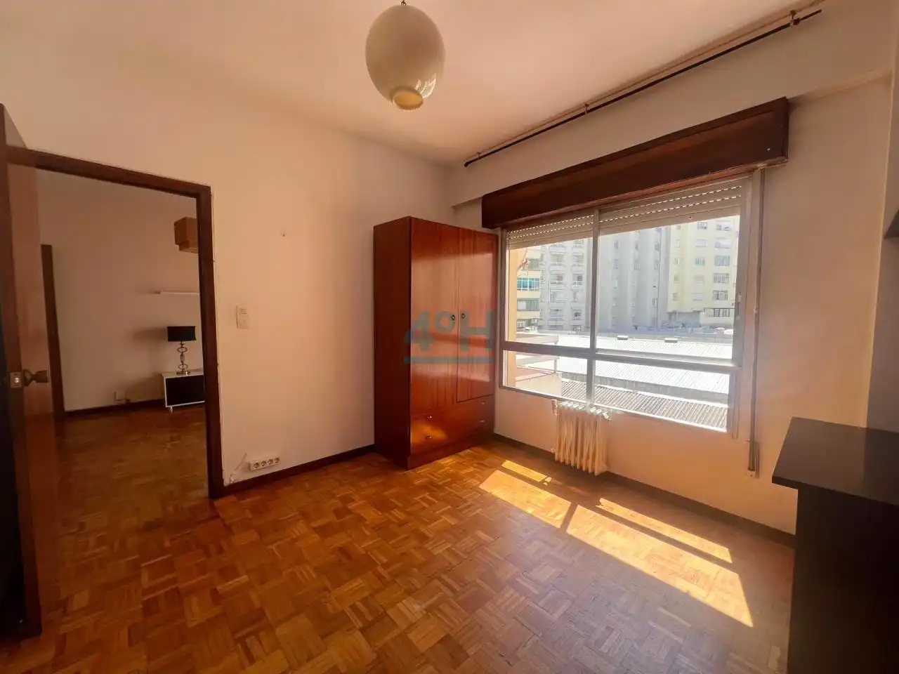 Habitación de Piso en venta en Ourense Capital  con Calefacción y Balcón
