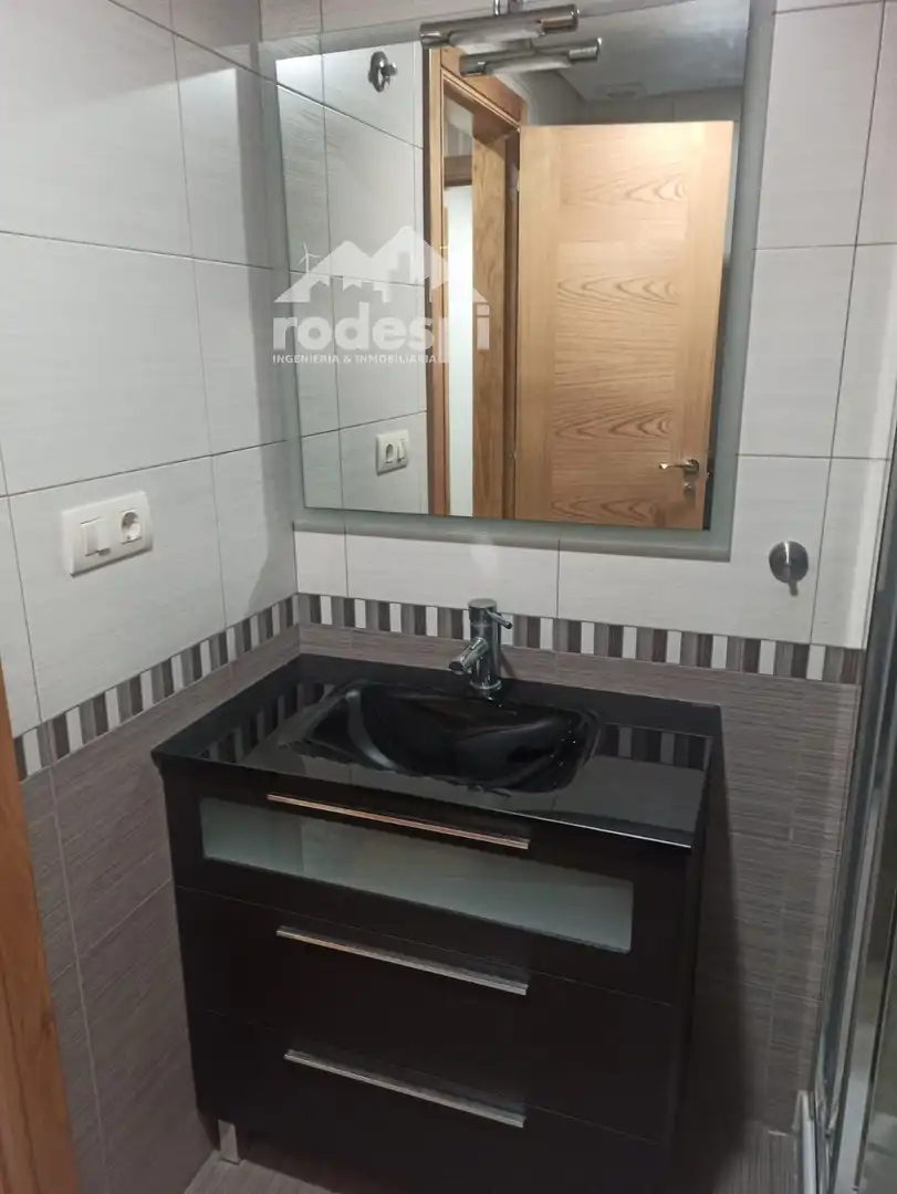 Bany de Pis de lloguer en Ponteareas amb Calefacció, Terrassa i Traster