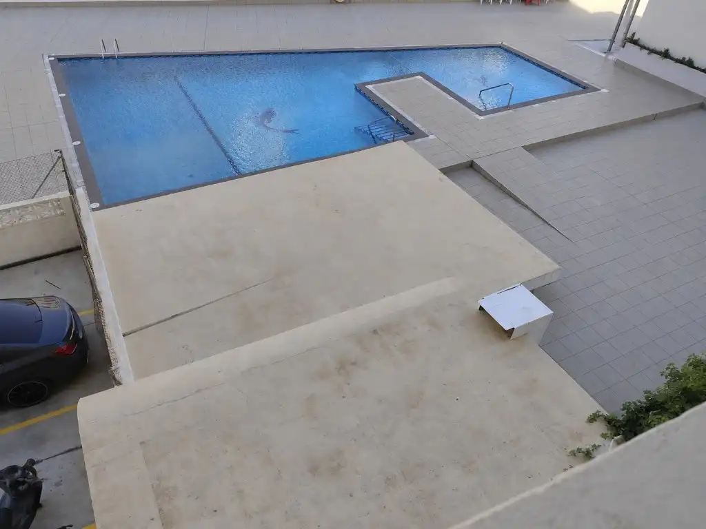 Schwimmbecken von Wohnung zum Verkauf in Benidorm mit Schwimmbad und Möbliert