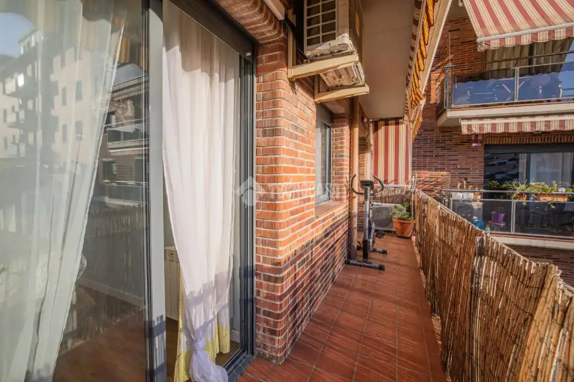 Balcony of Flat for sale in Ripollet  with Air Conditioner, Heating and Terrace