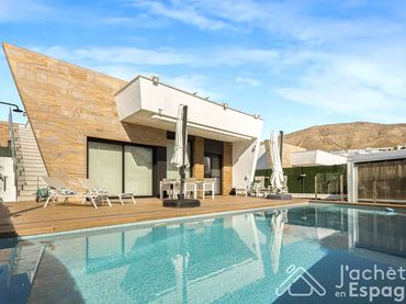 Maison avec piscine à vendre à calle d'Equador