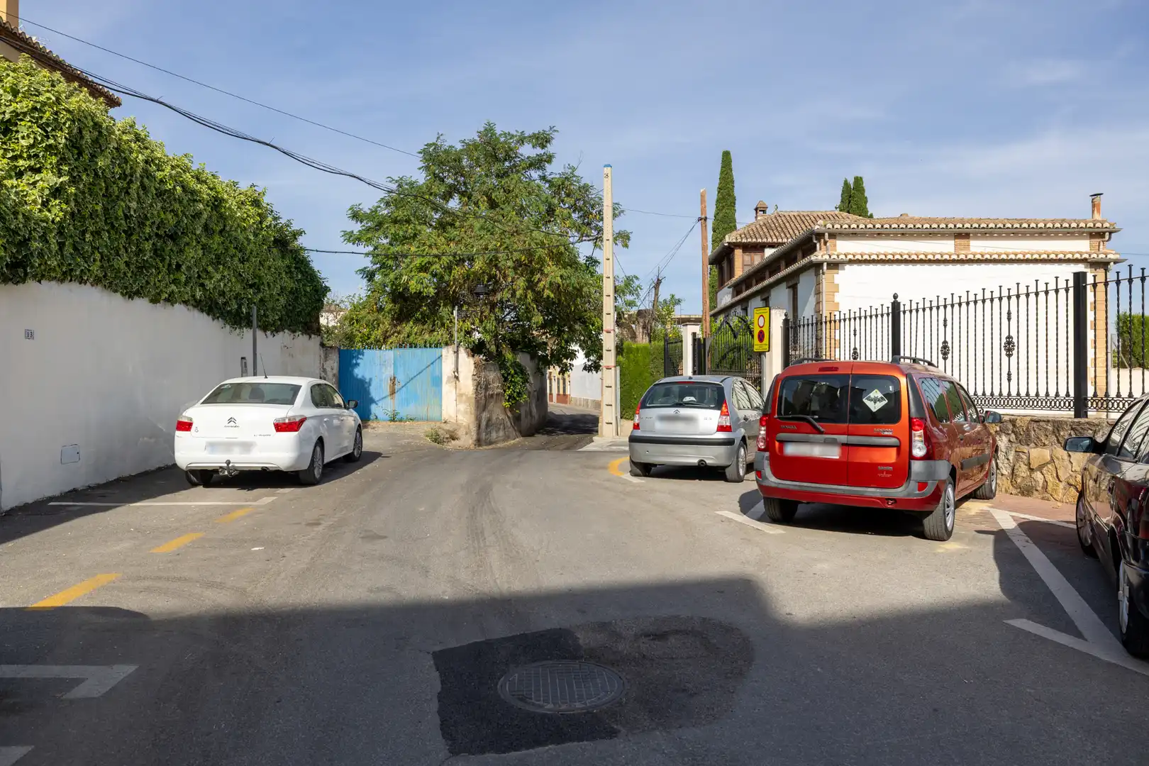 Aparcament de Casa o xalet en venda en Ogíjares amb Calefacció, Jardí privat i Piscina
