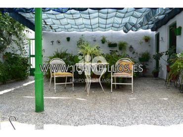 Casa en venda a Baena
