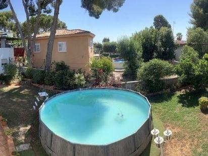 Swimming pool of House or chalet for sale in Chiva  with Air Conditioner, Terrace and Swimming Pool