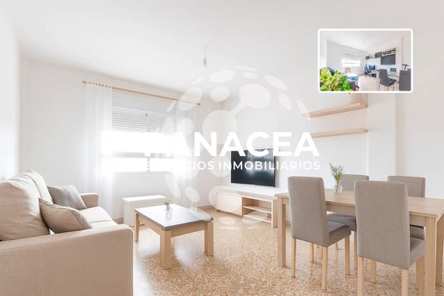 Piso en Venta en Roquetas Pueblo