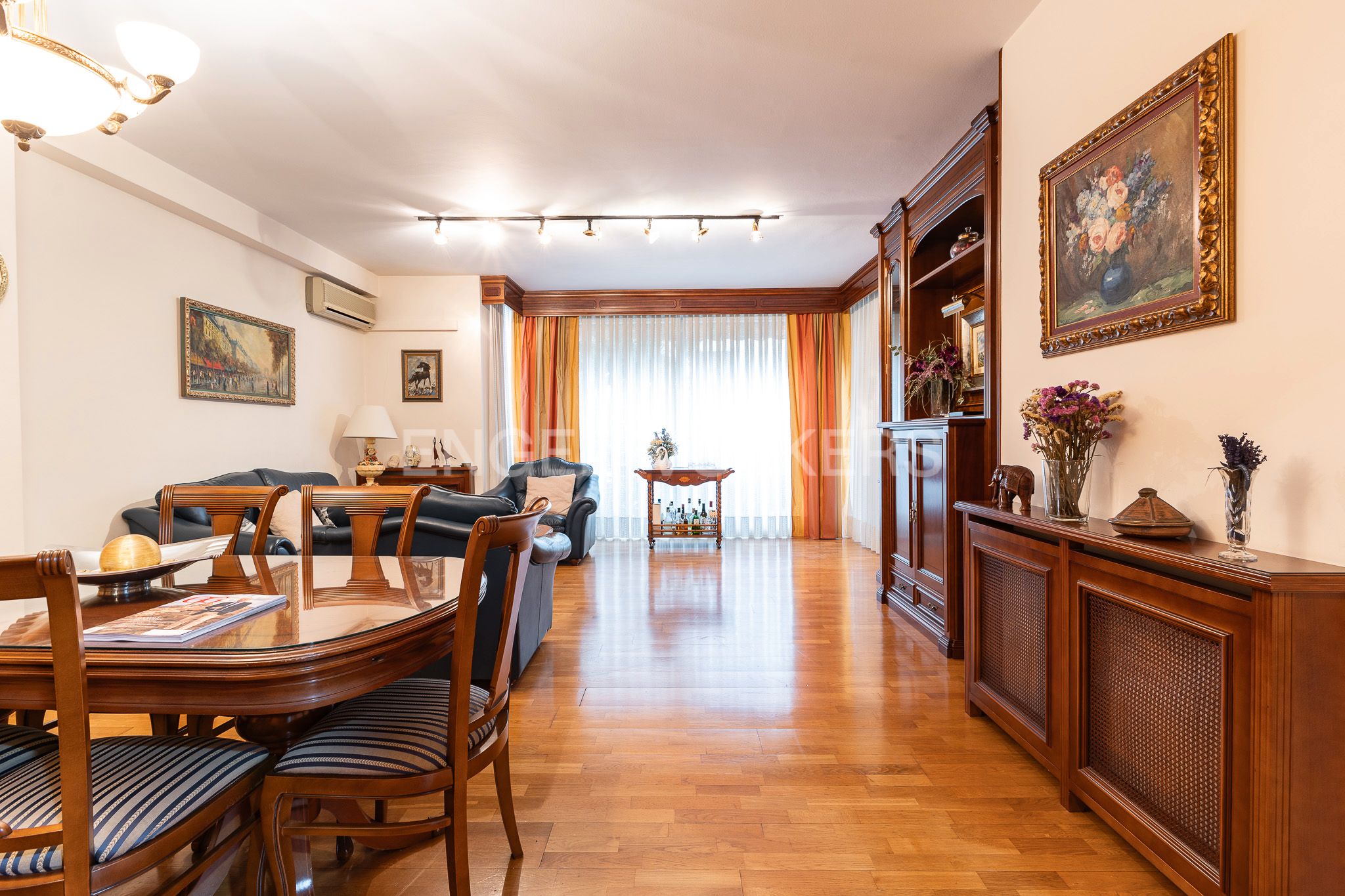 Sala d'estar de Apartament en venda en  Barcelona Capital amb Aire condicionat, Calefacció i Terrassa