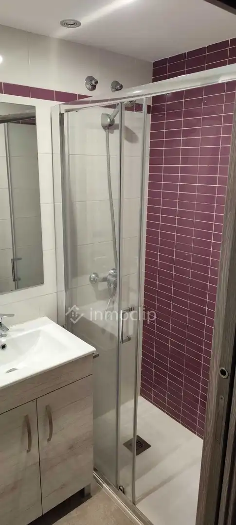 Bathroom of Flat for rent in Salamanca  with Heating and Furnished