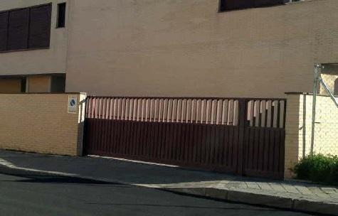 Foto 2 de Garatge en venda a Diciembre, 54, Rejas, Madrid