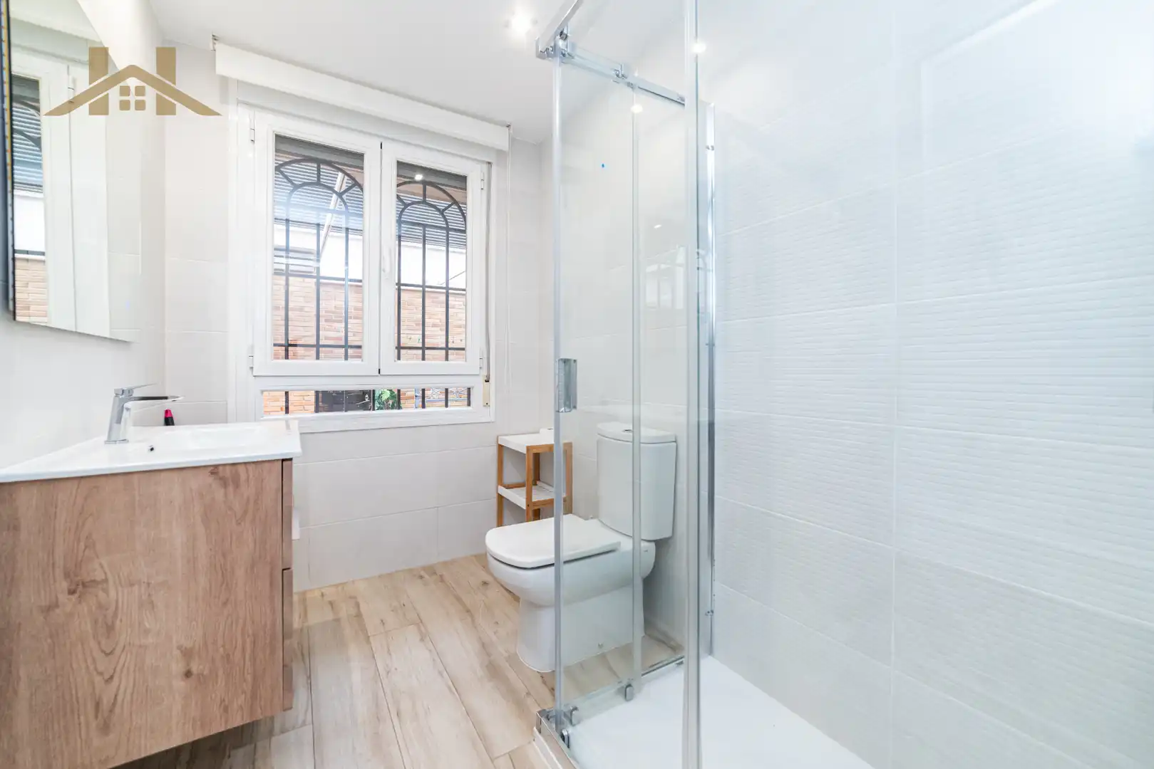 Baño de Piso en venta en Las Dehesillas - Vereda de los Estudiantes