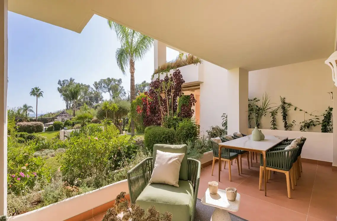 Terrassa de Apartament en venda en Estepona amb Aire condicionat, Calefacció i Jardí privat