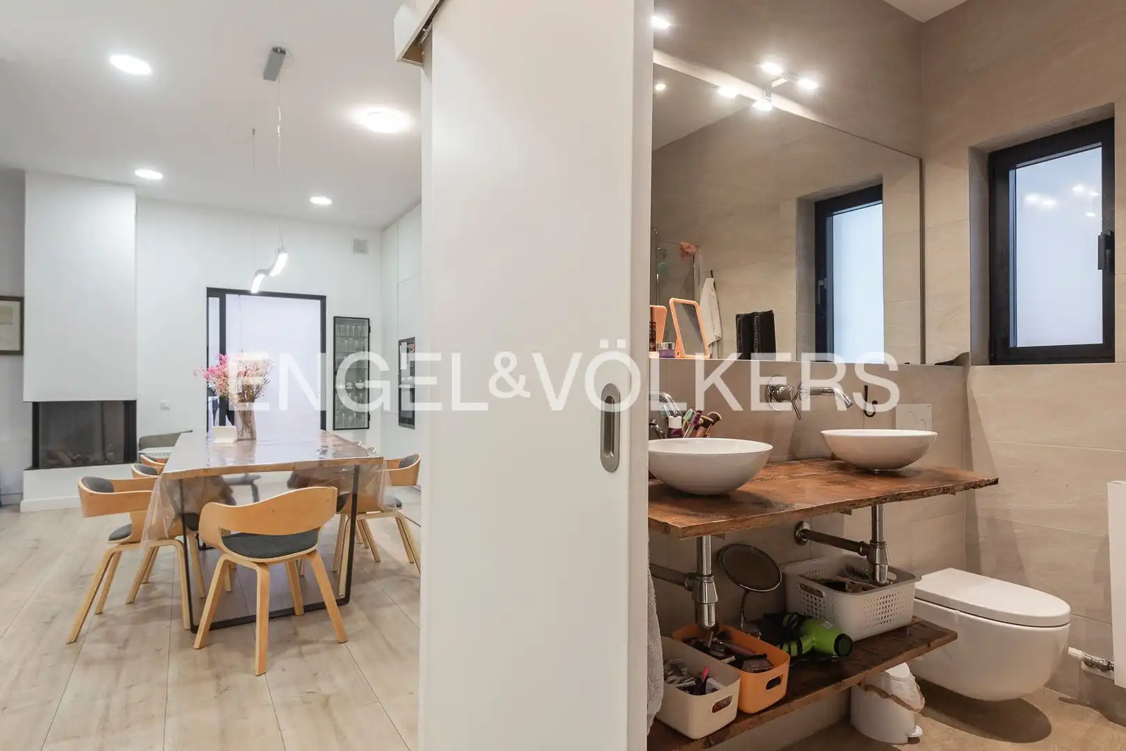 Flat for sale in Barcelona  with Air Conditioner, Heating and Parquet flooring