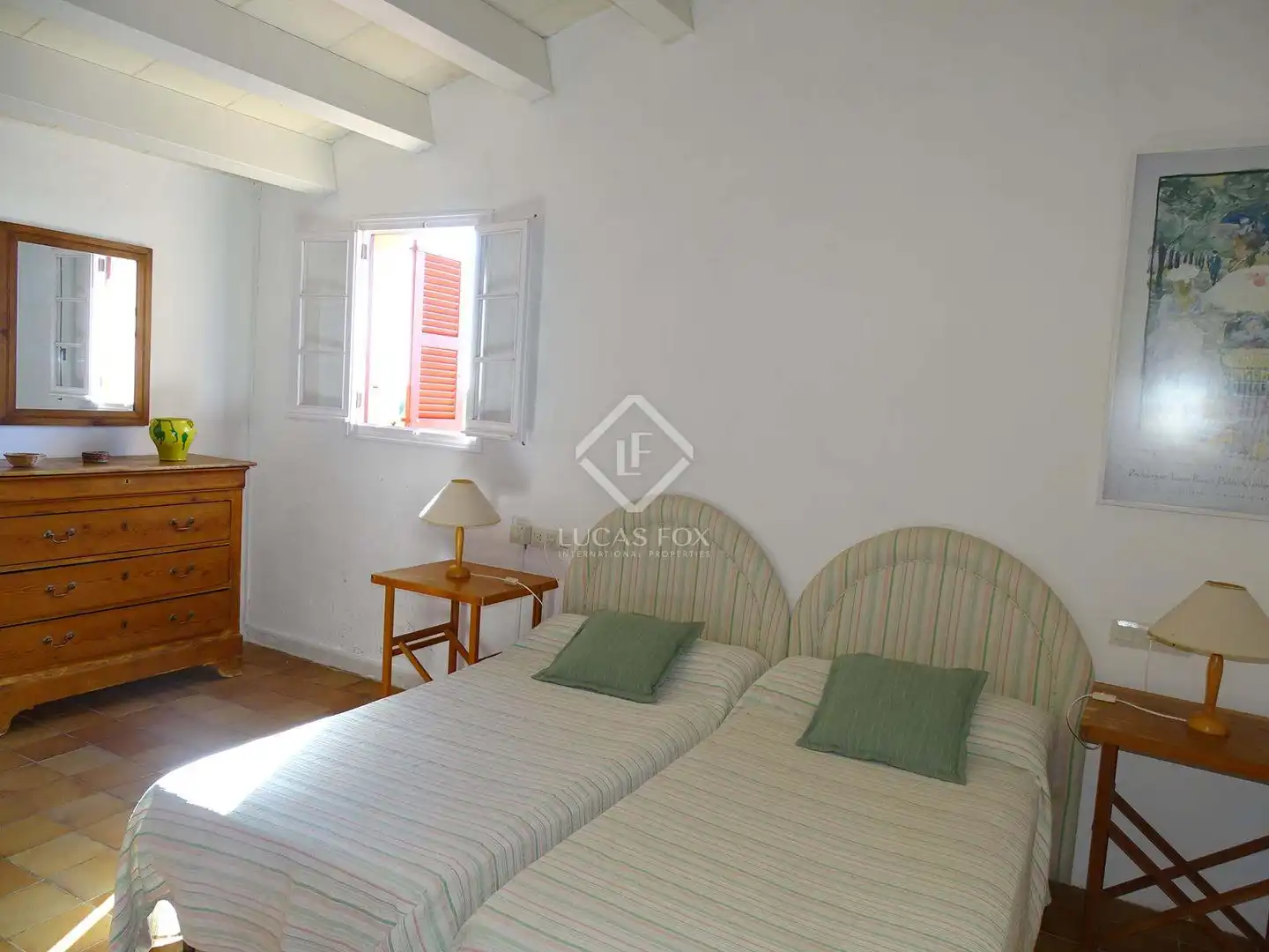 Country homes for sale in Cala Blanca
