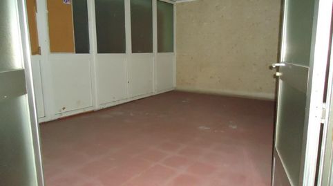 Foto 3 von Fabrikhallen zum Verkauf in Basurtu, Bilbao