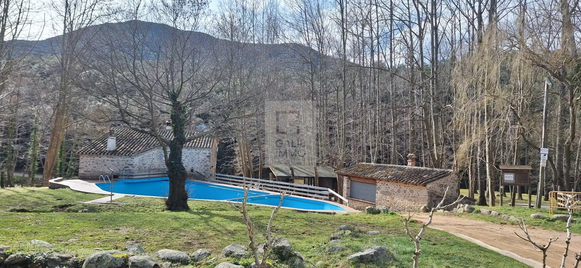 Casa rustica con terrazza in vendita a Maçanet de Cabrenys, imagen 2