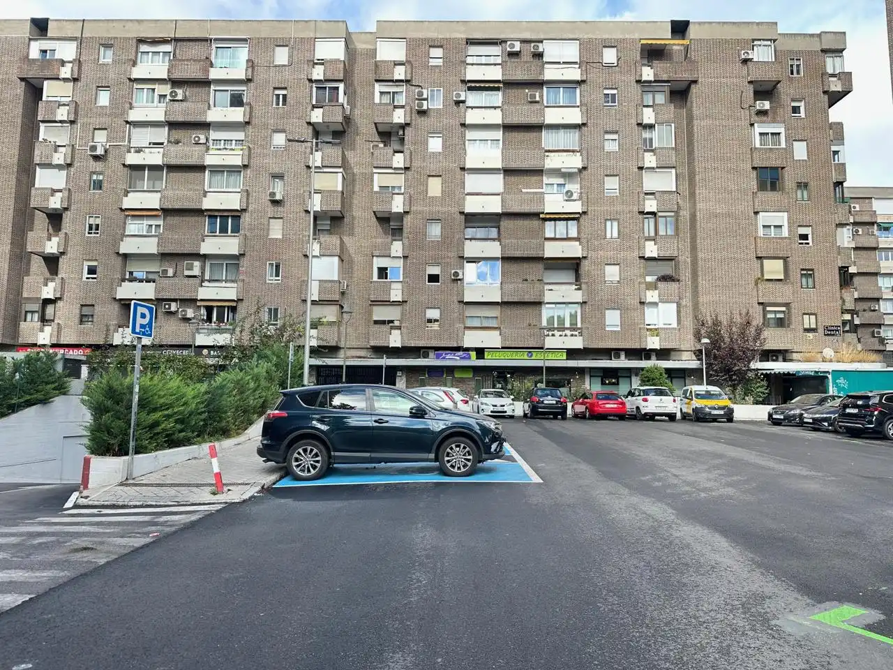 Parking de Piso en venta en Madrid con Aire acondicionado, Calefacción y Trastero