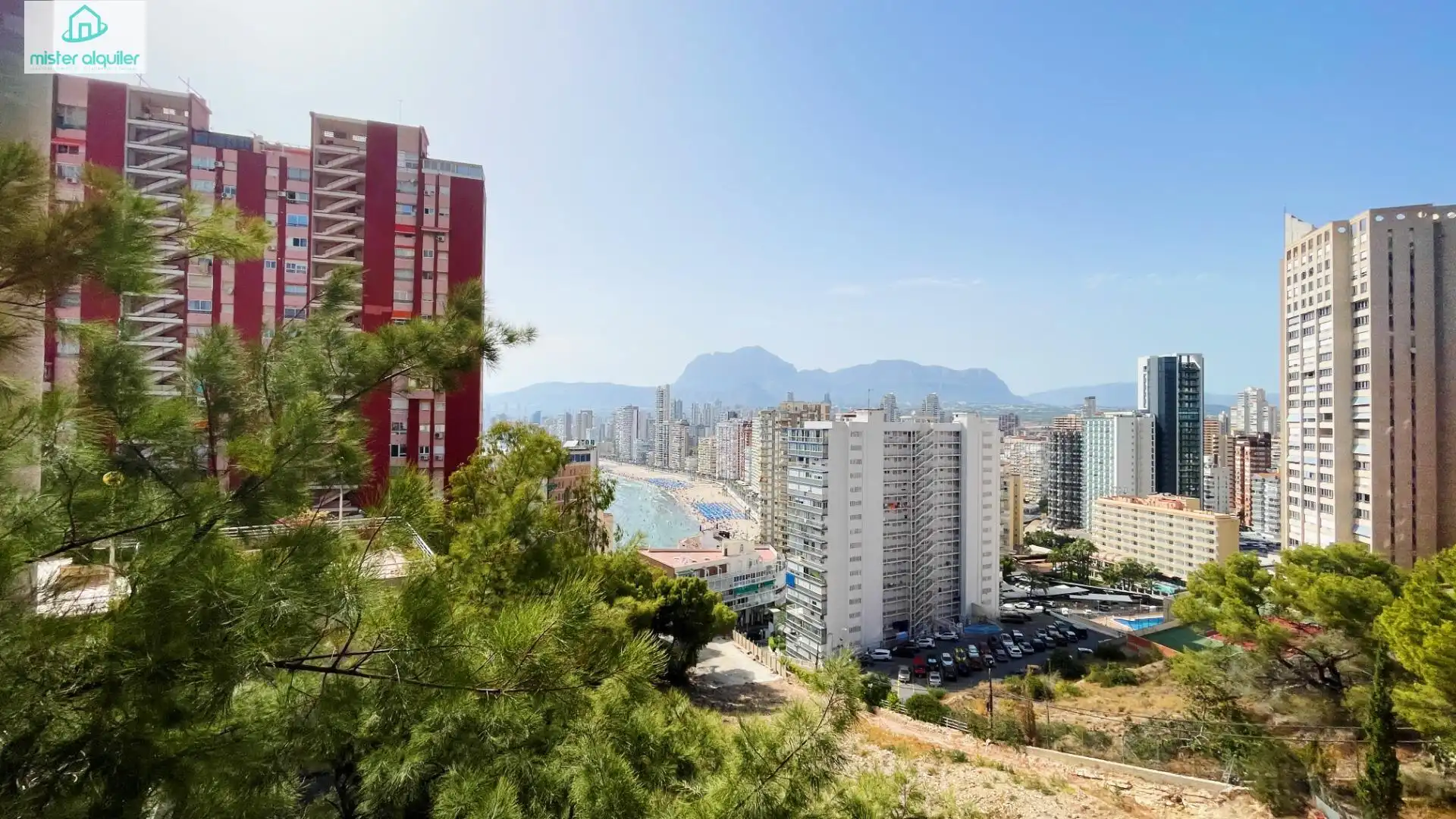 Vista exterior de Apartamento de alquiler en Benidorm con Aire acondicionado, Calefacción y Amueblado
