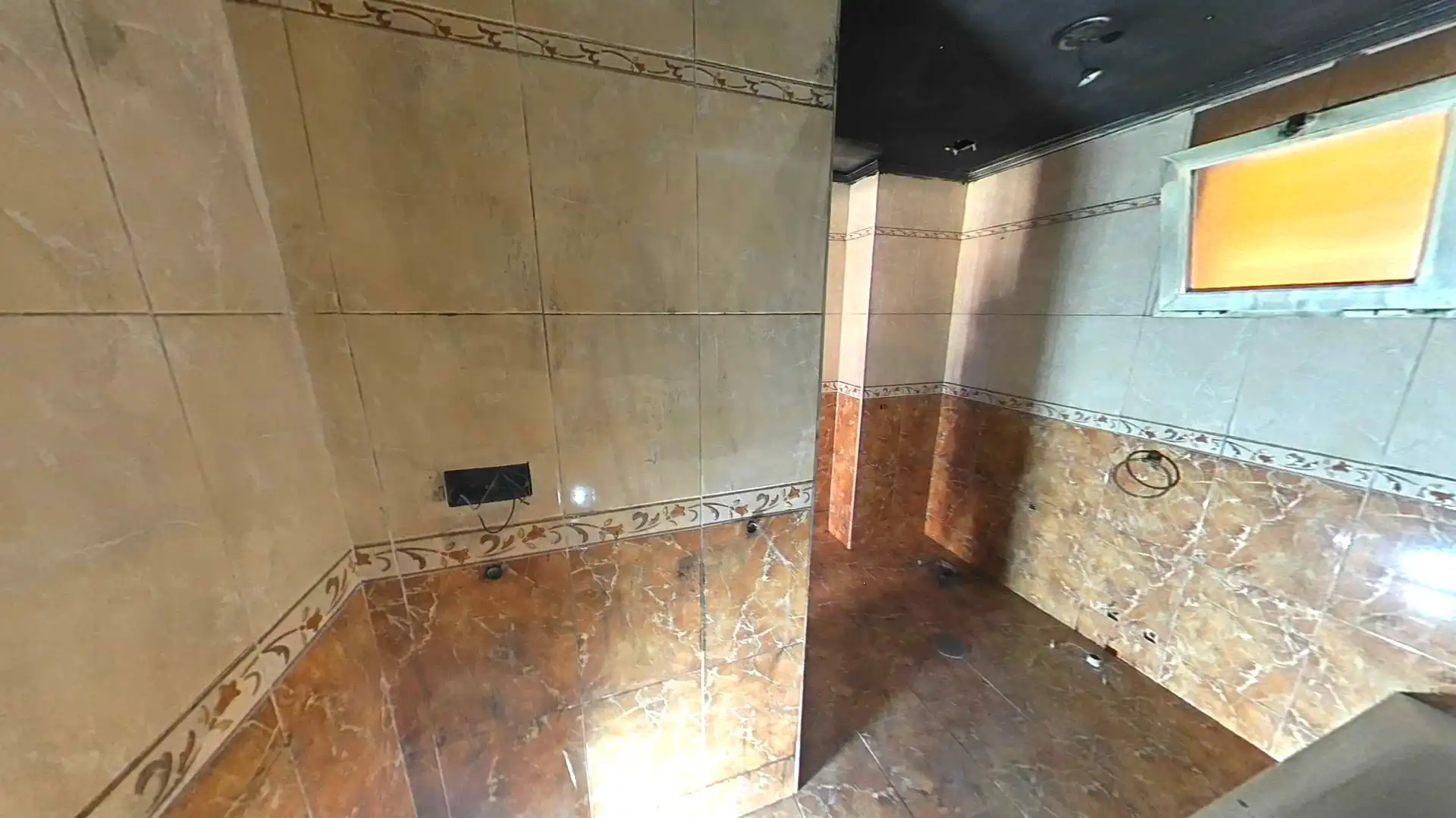 Bathroom of Flat for sale in Cáceres
