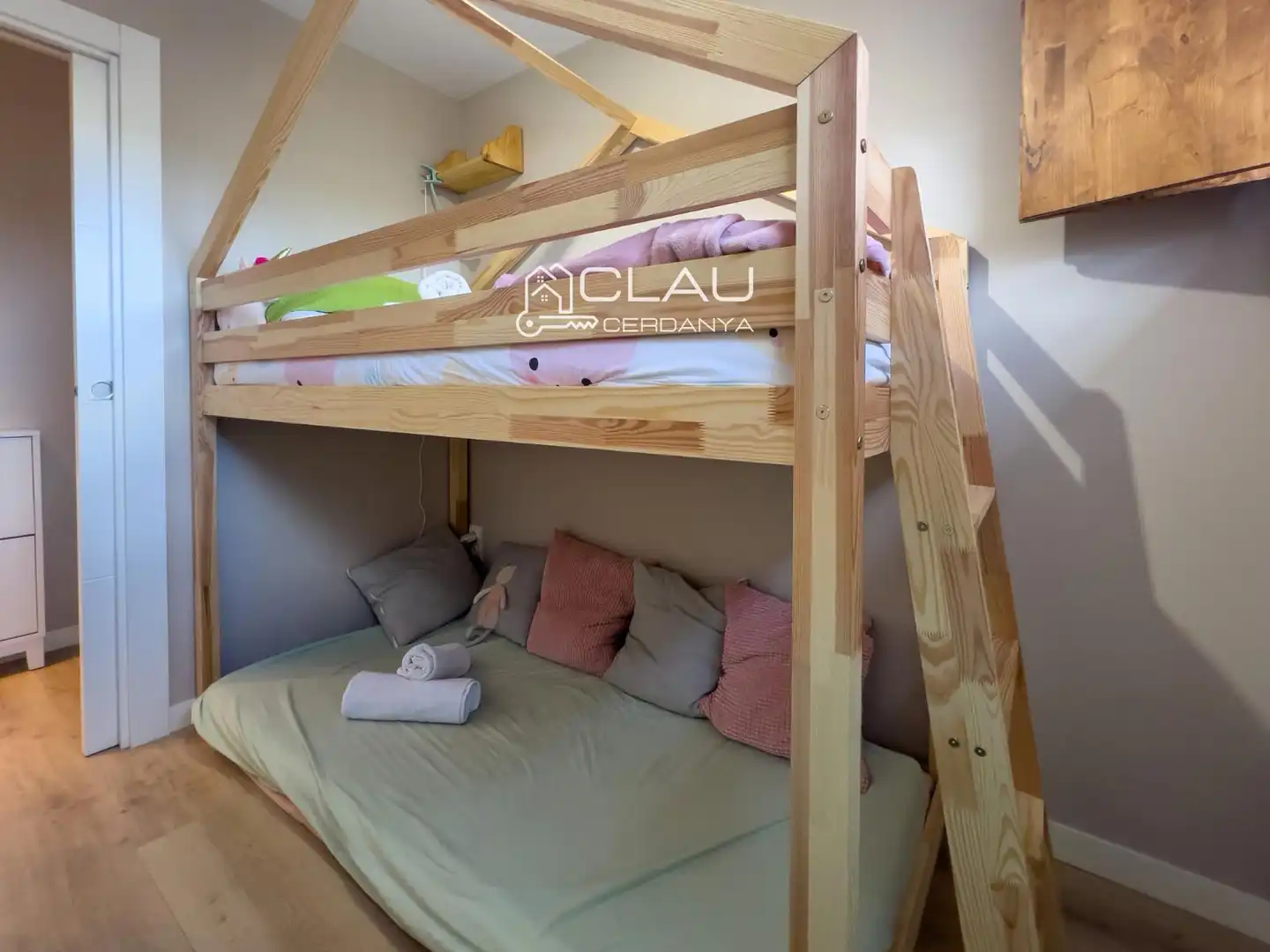 Habitación de Piso en venta en Sainte - Léocadie con Calefacción, Jardín privado y Parquet