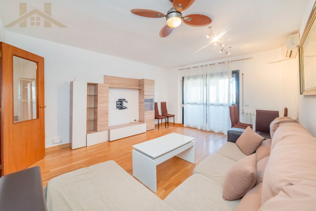 Sala d'estar de Pis en venda en Fuenlabrada amb Aire condicionat, Calefacció i Parquet