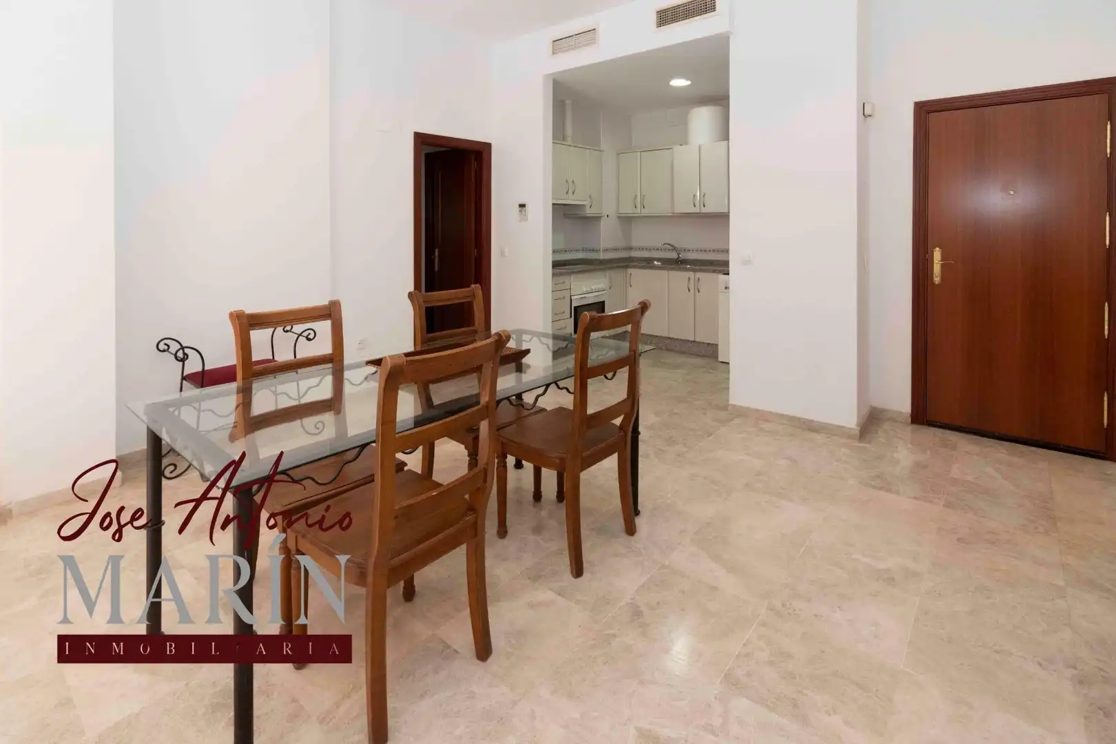 Menjador de Apartament en venda en Badajoz amb Aire condicionat, Calefacció i Traster