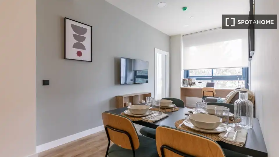 Dining room of Flat for rent in Tres Cantos  with Air Conditioner, Heating and Furnished