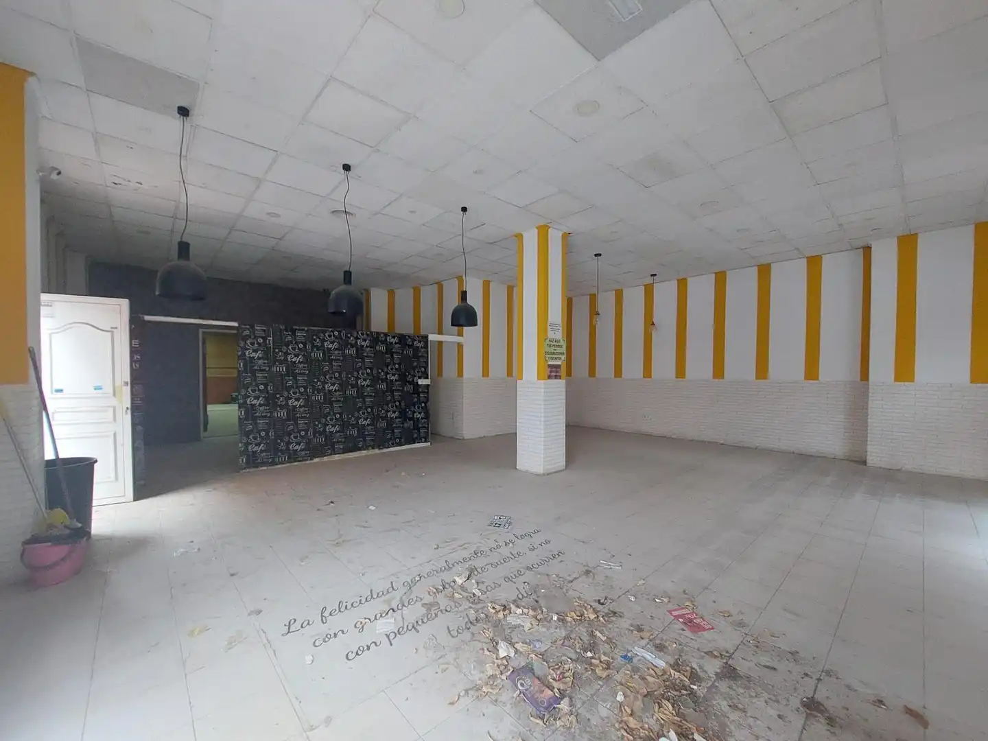 Commercial properties for rent in Murcia  with Air Conditioner