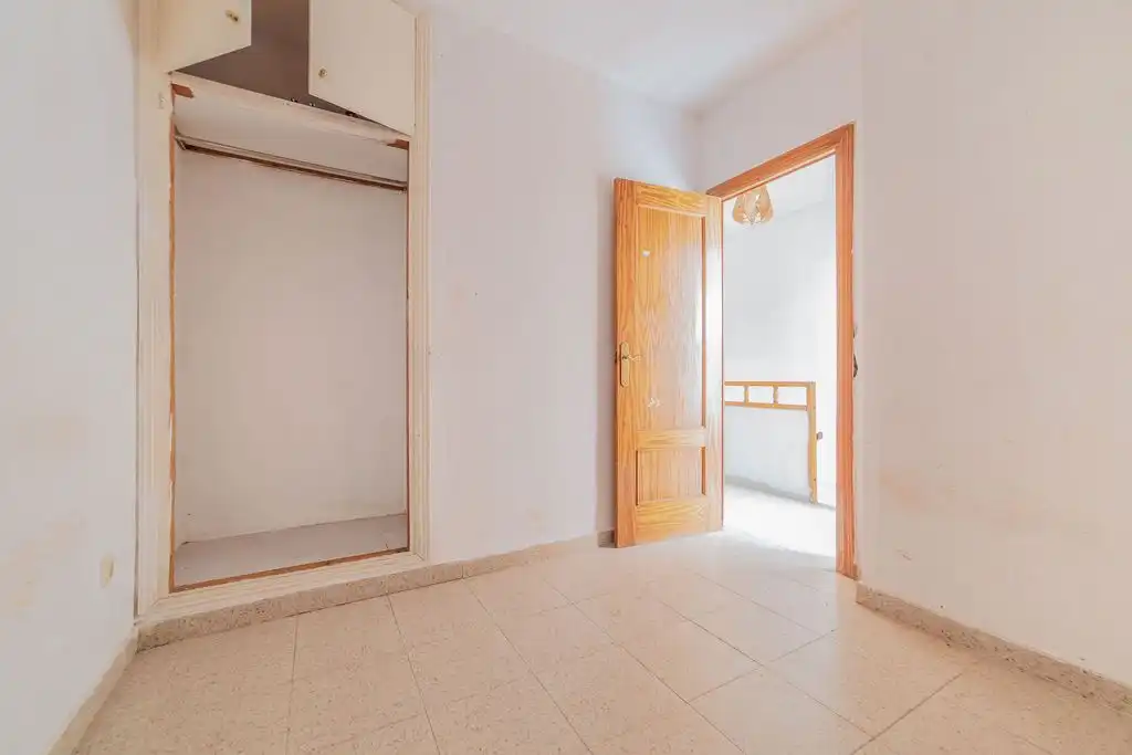 Casa adosada en venta en Tv Lobarro 12 Baj, Los Nietos