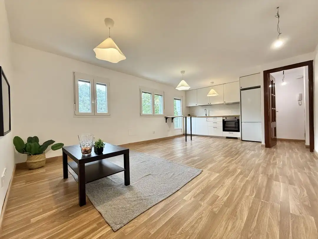 Piso con terraza en venta en Iñiguez de Karkizano