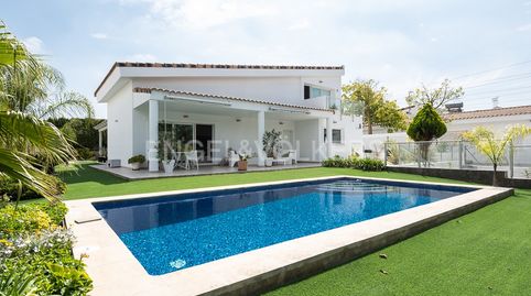 Cómoda Vivienda en una planta con piscina y placas solares en Torre en Conill, Bétera, immagine 4