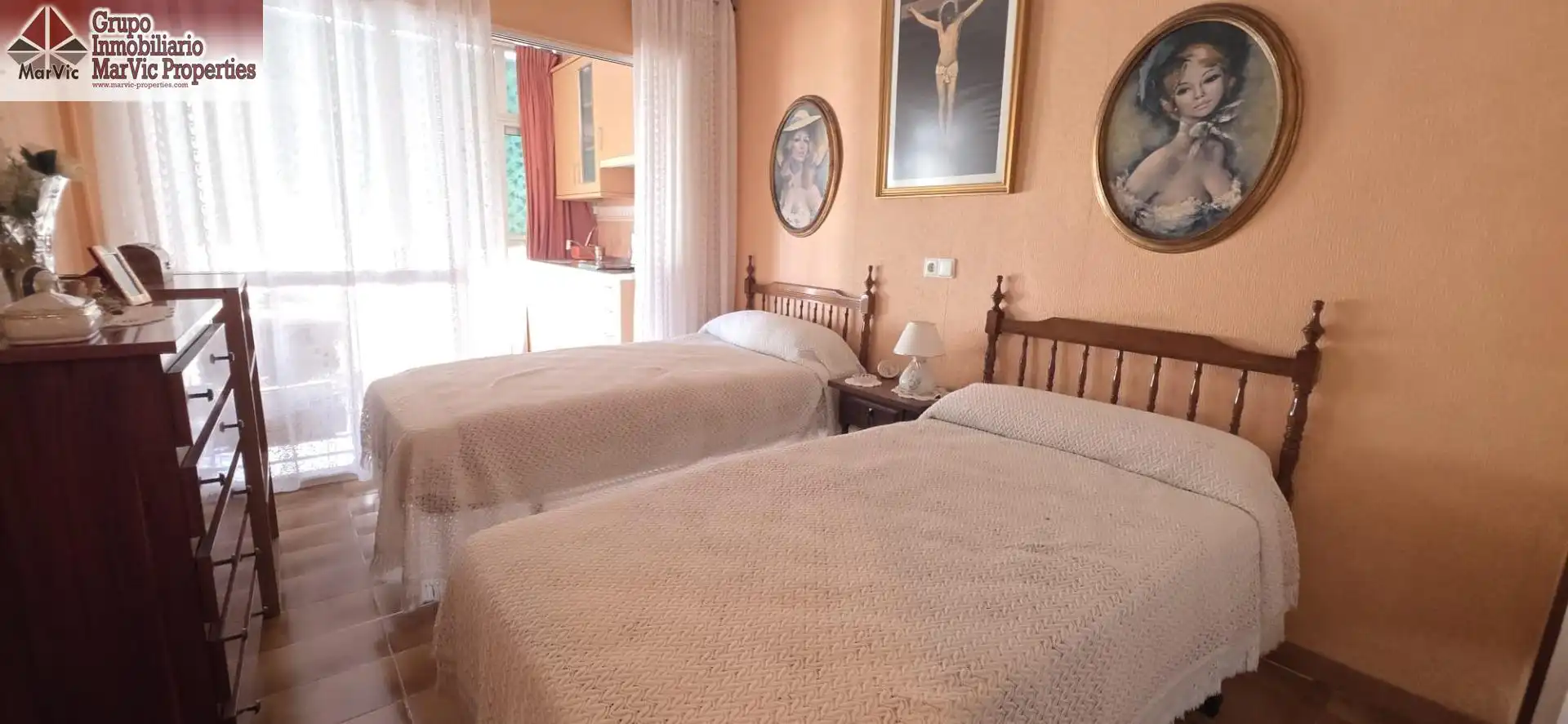 Habitación de Apartamento en venta en Benidorm con Aire acondicionado, Jardín privado y Amueblado