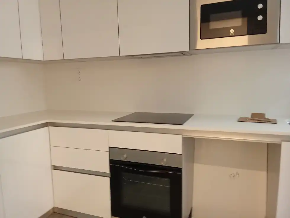 Cuina de Pis de lloguer en Zaragoza amb Calefacció, Parquet i Microones