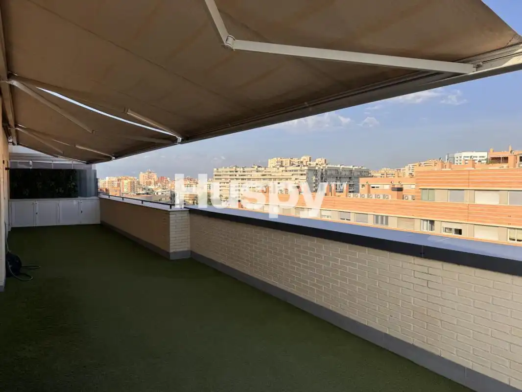 Penthouse mit Aufzug zum Verkauf in Calle la Serna
