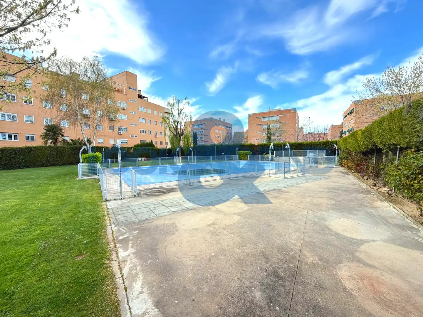 Piscina de Piso en venta en Alcalá de Henares con Aire acondicionado, Calefacción y Terraza