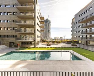 Piscina de Apartament de lloguer en Esplugues de Llobregat amb Aire condicionat, Calefacció i Parquet