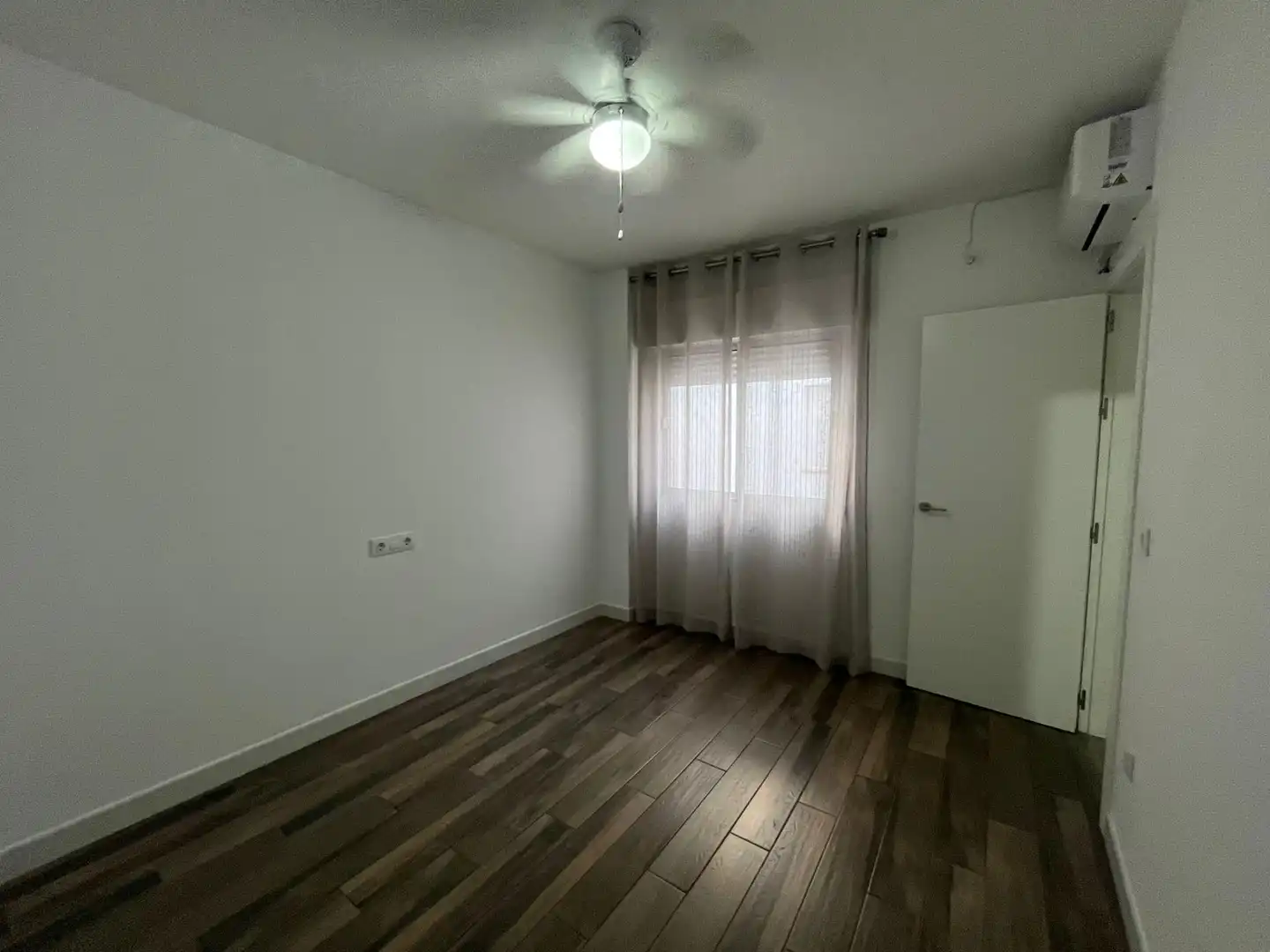Habitación de Piso en venta en Los Palacios y Villafranca