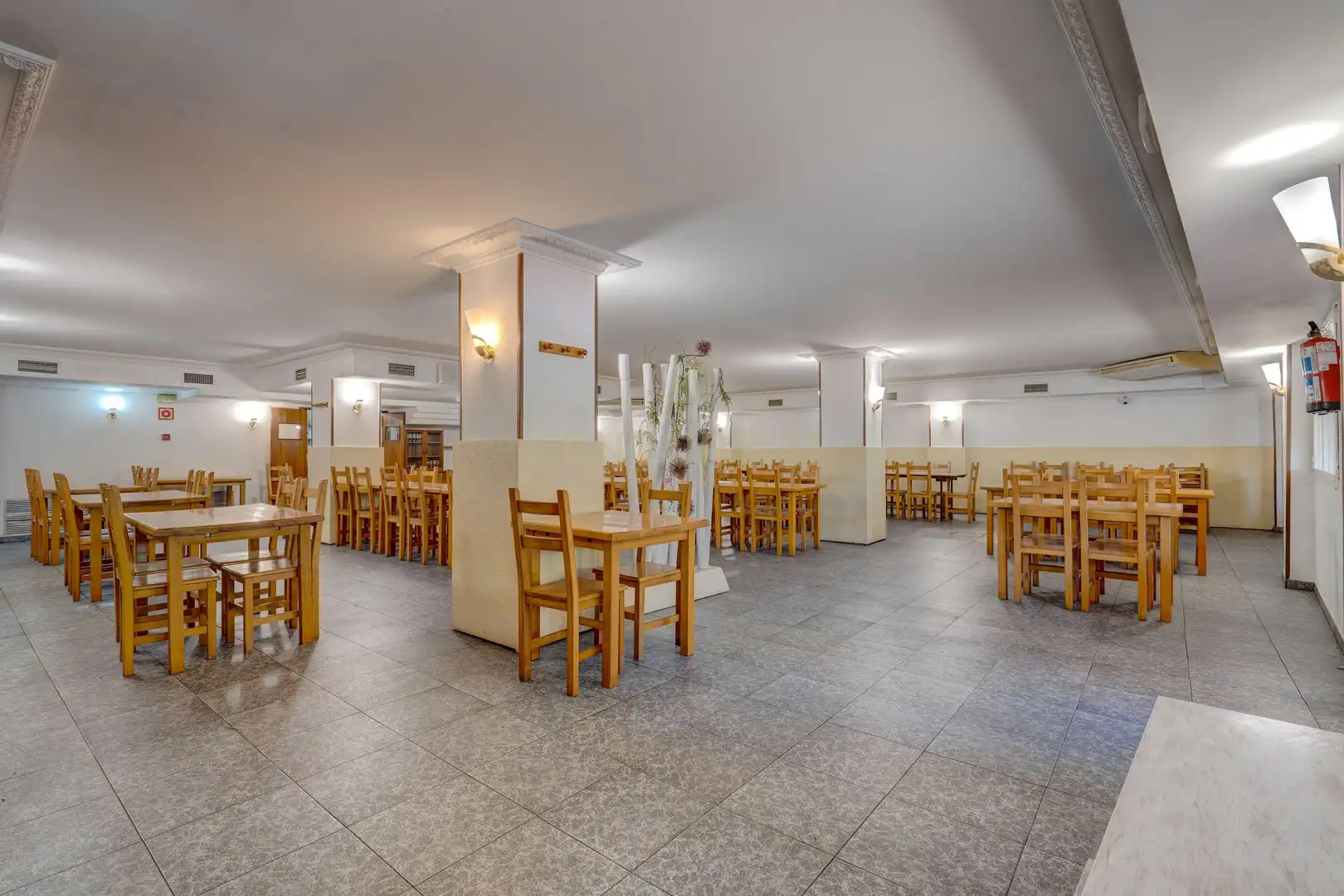 Commercial properties for sale in Deba  with Air Conditioner