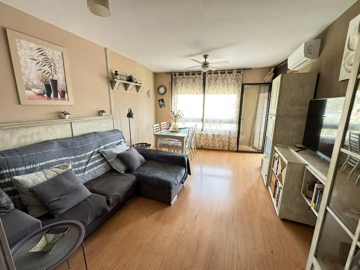 Living room of Flat for sale in Tordera  with Air Conditioner, Heating and Storage room