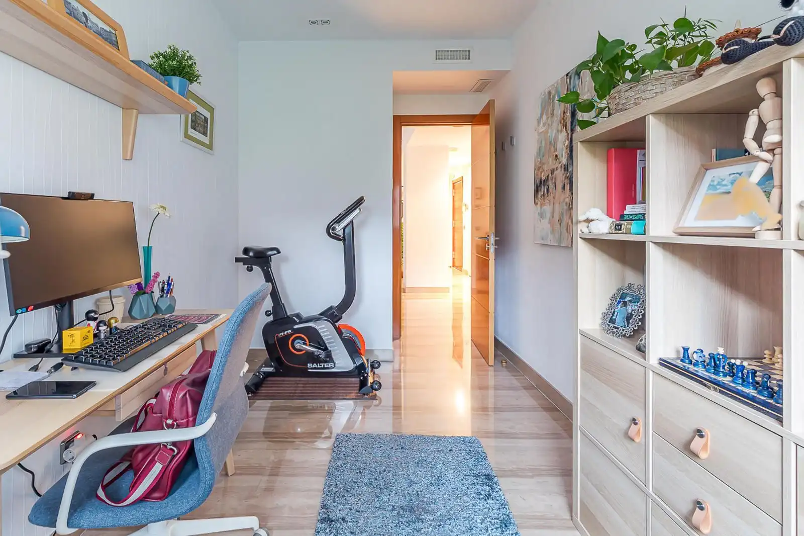 Flat for rent in Madrid  with Air Conditioner, Private garden and Swimming Pool