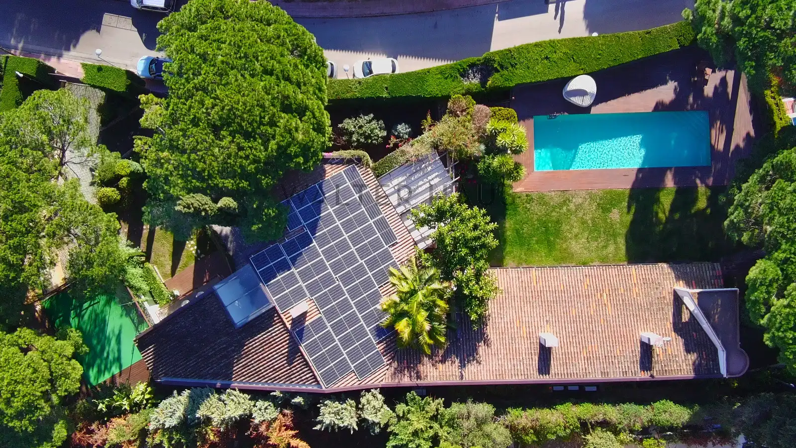 Chalet con piscina en venta en Carrer Balears