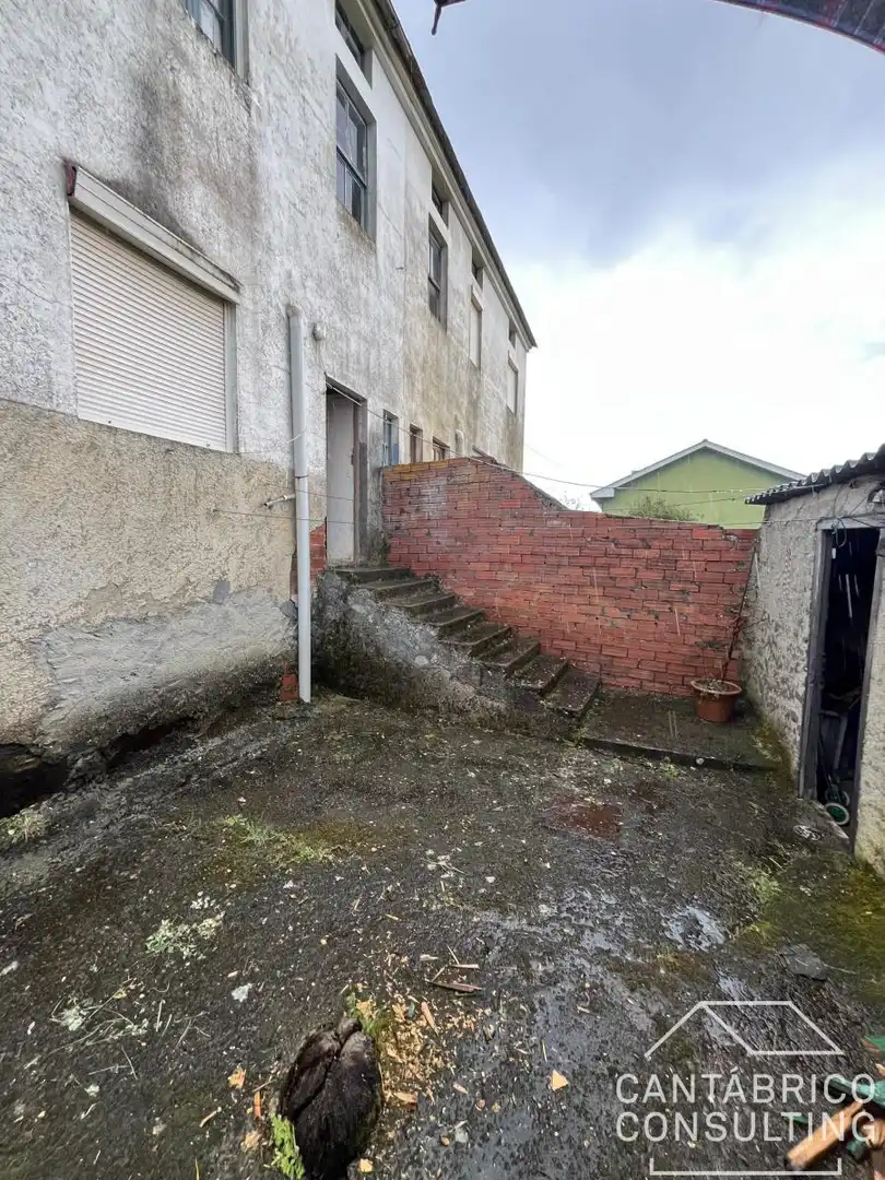 Vista exterior de Casa adosada en venta en San Martín de Oscos con Trastero y Amueblado