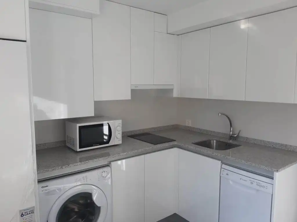 Cocina de Apartamento en venta en Burgos con Calefacción y Amueblado