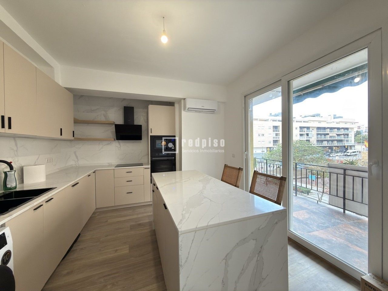 Vista exterior de Pis en venda en Málaga Capital amb Aire condicionat i Terrassa