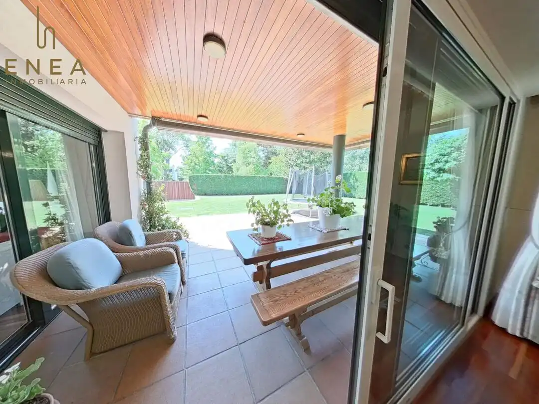 Terraza de Casa o chalet en venta en Vitoria - Gasteiz con Calefacción, Jardín privado y Trastero