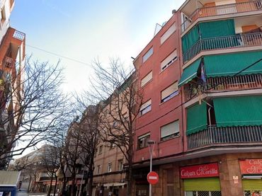 Àtic en venda a Calle MOSSEN CINTO VERDAGUER